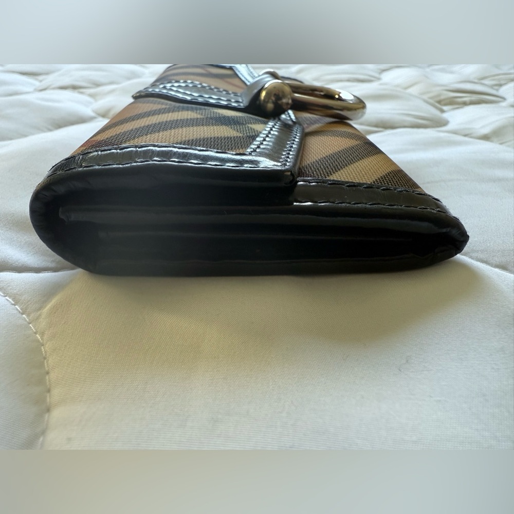 Burberry Nova Check Tri-Fold Wallet - Picture 5 of 6